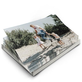 Škatla s fotografijami - voščilnice v obliki razglednice