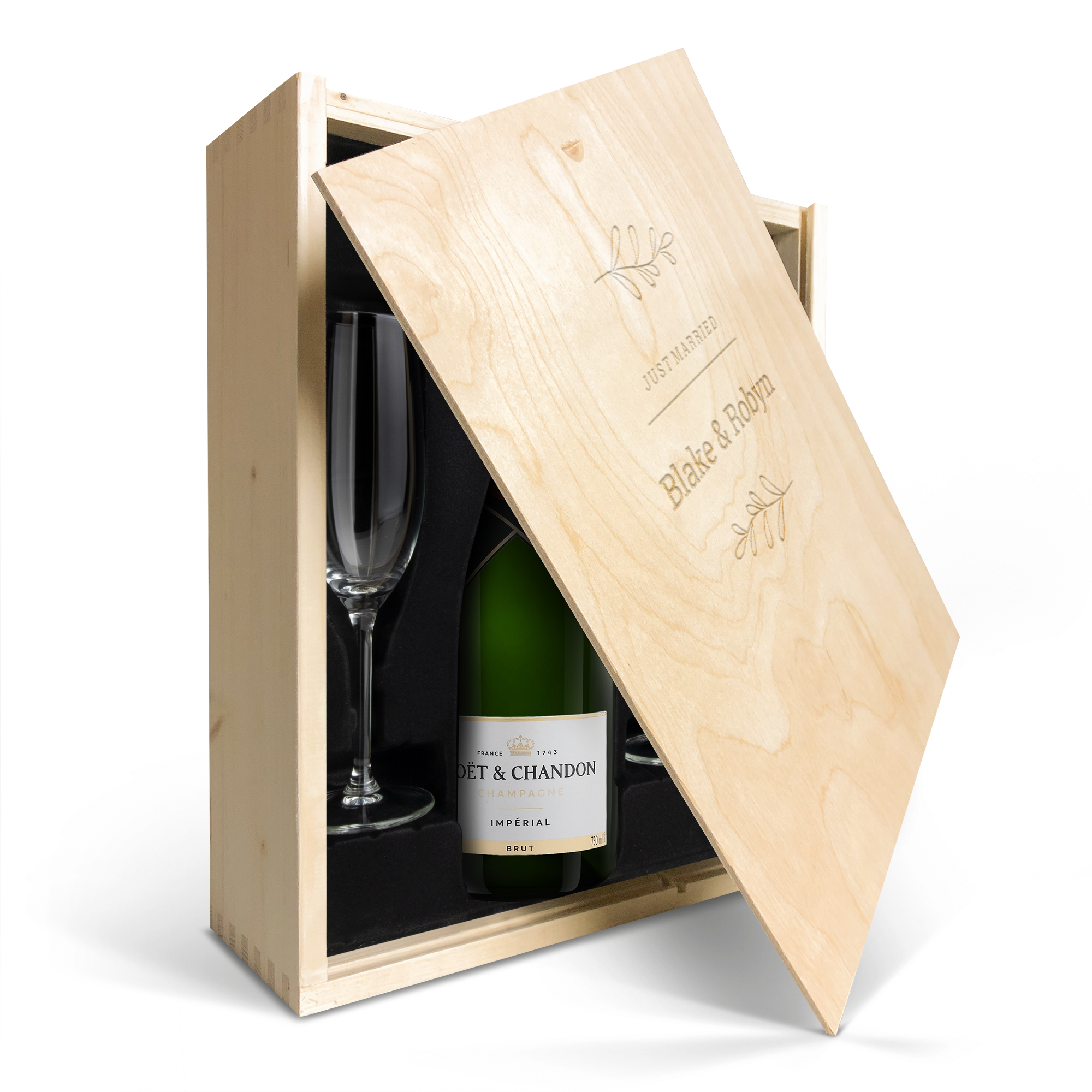 Personalised champagne gift set- Moët et Chandon - Engraved wooden case