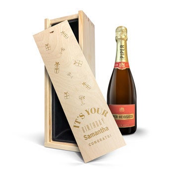 Piper Heidsieck Brut in engraved case