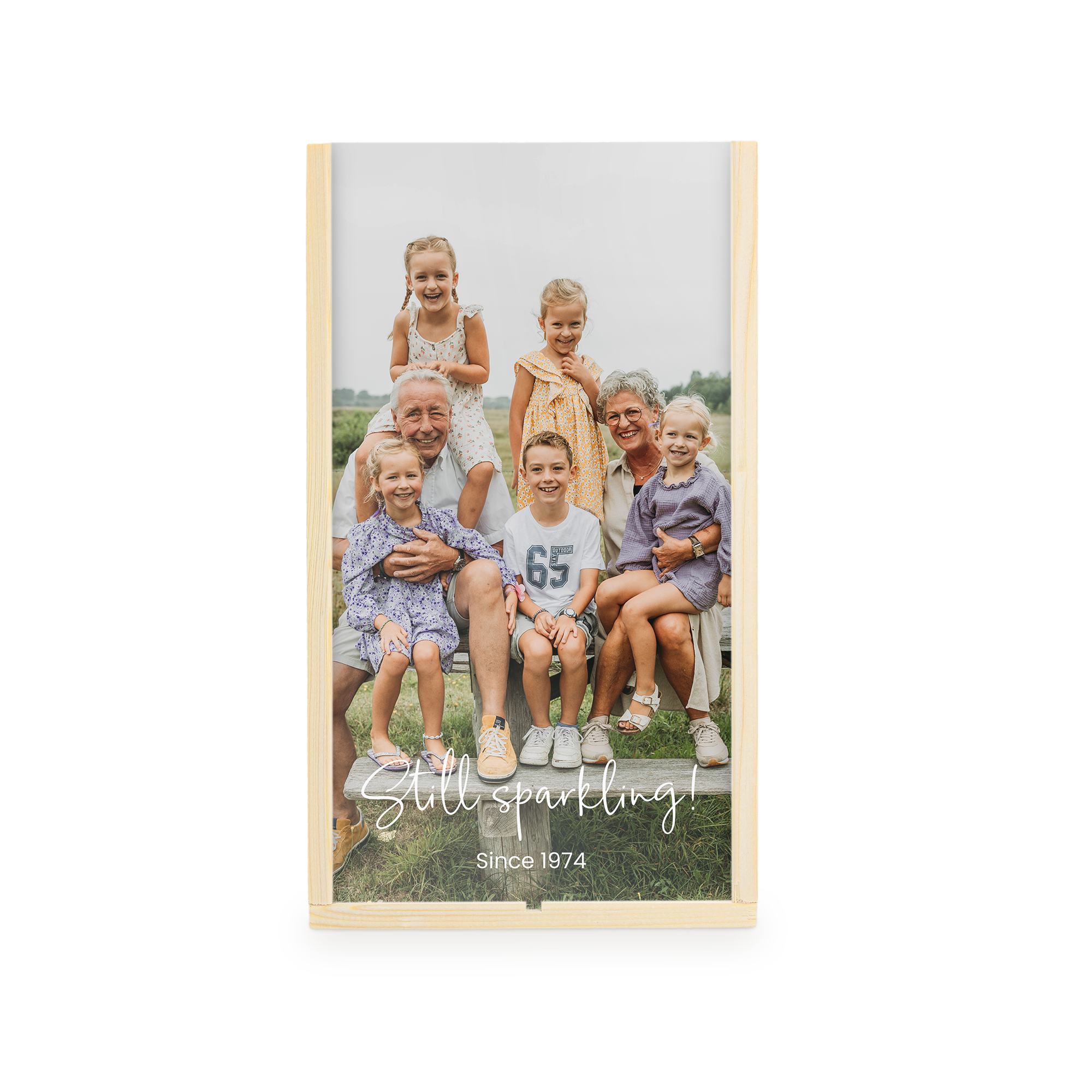 Viinikotelo kaiverruksella tai painatuksella