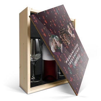 Coffret imprimé Luc Pirlet Merlot + 2 verres