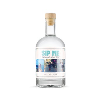 YourSurprise gin - z nadrukowaną etykietą