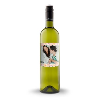 WinoLuc Pirlet Sauvignon Blanc z etykietą