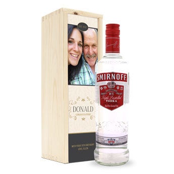 Vodka en caja impresa - Smirnoff