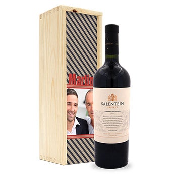 Personalizovan&eacute; V&iacute;na