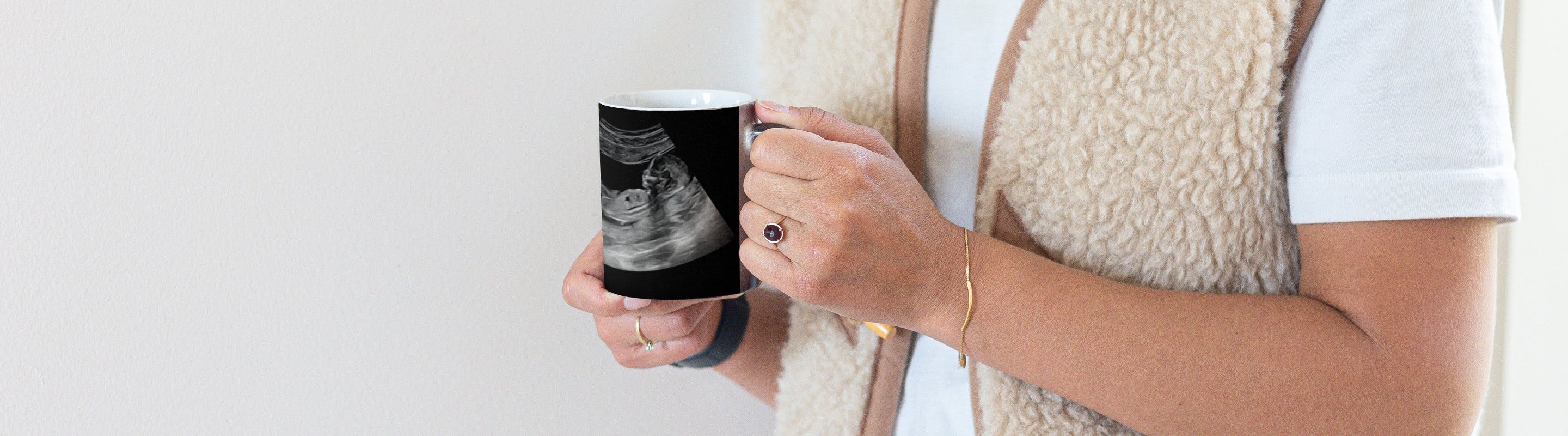 Gender reveals populair ondanks kritiek: 89% van de ouders vindt het overdreven 