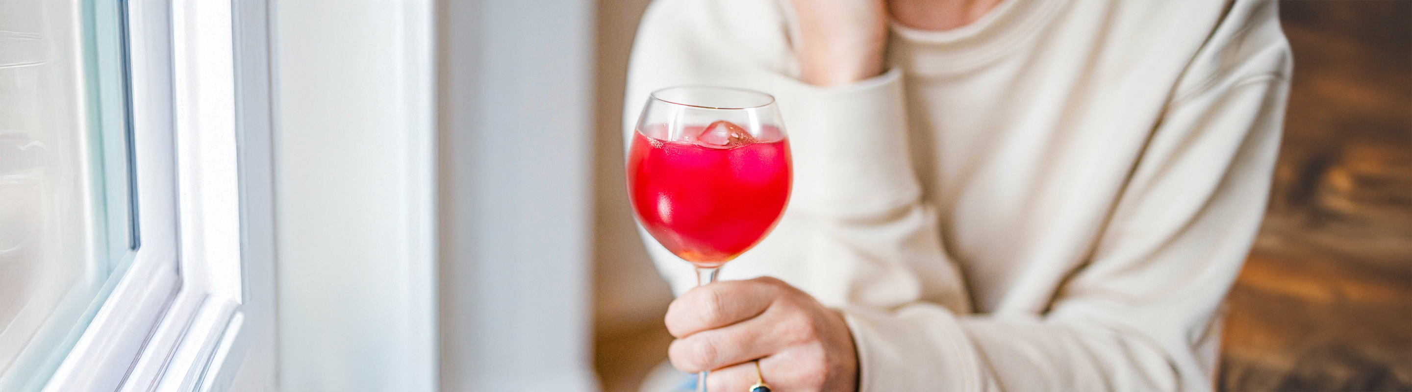 Valentine's Day cocktail ideas with and without alcohol