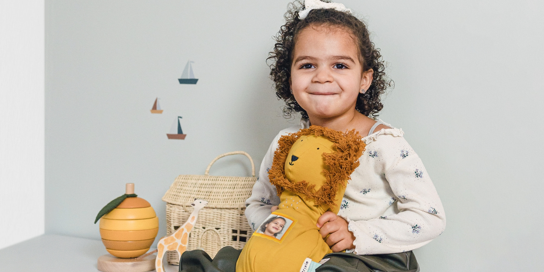 Top 10 gift ideas for 2 year olds | YourSurprise