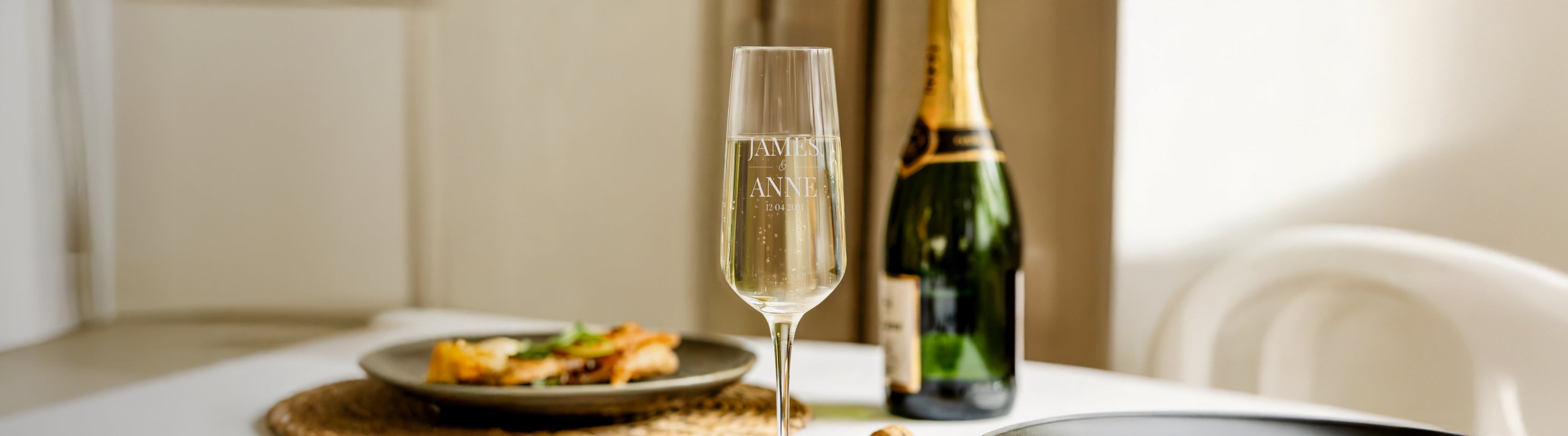 Gravírozott pezsgőspoharak