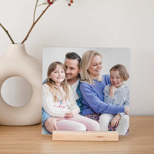 Wooden photo tile with stand