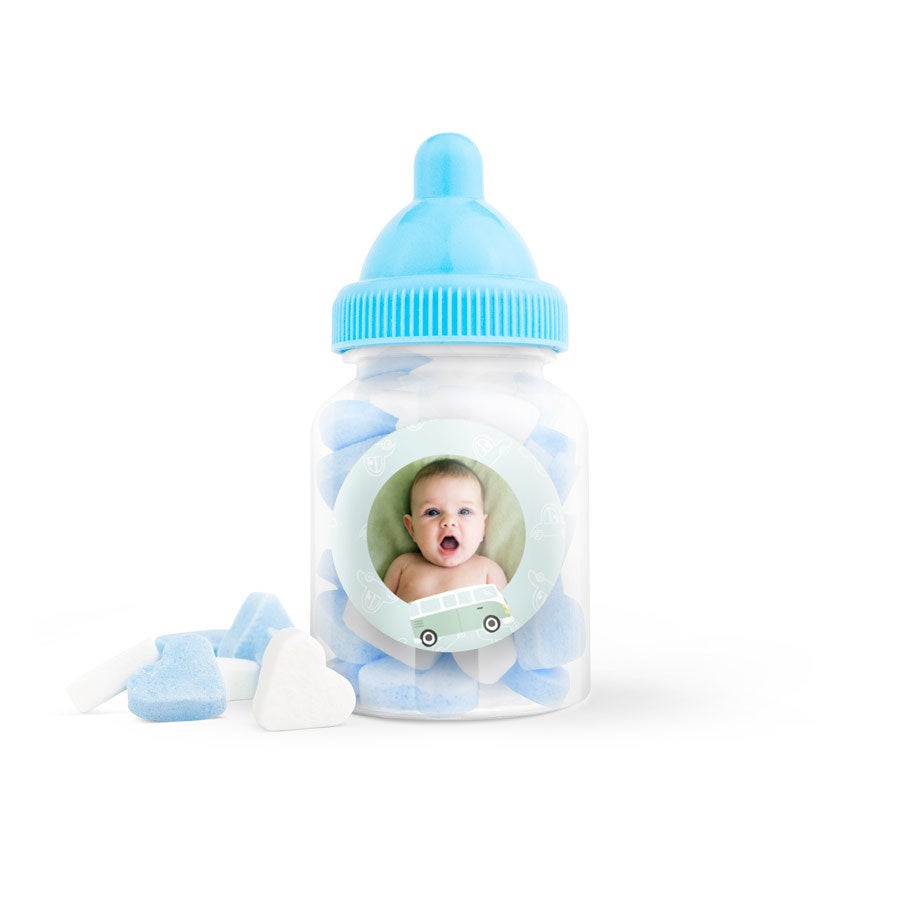 Suikerhartjes in bedrukt babyflesje (blauw) - 100 stuks