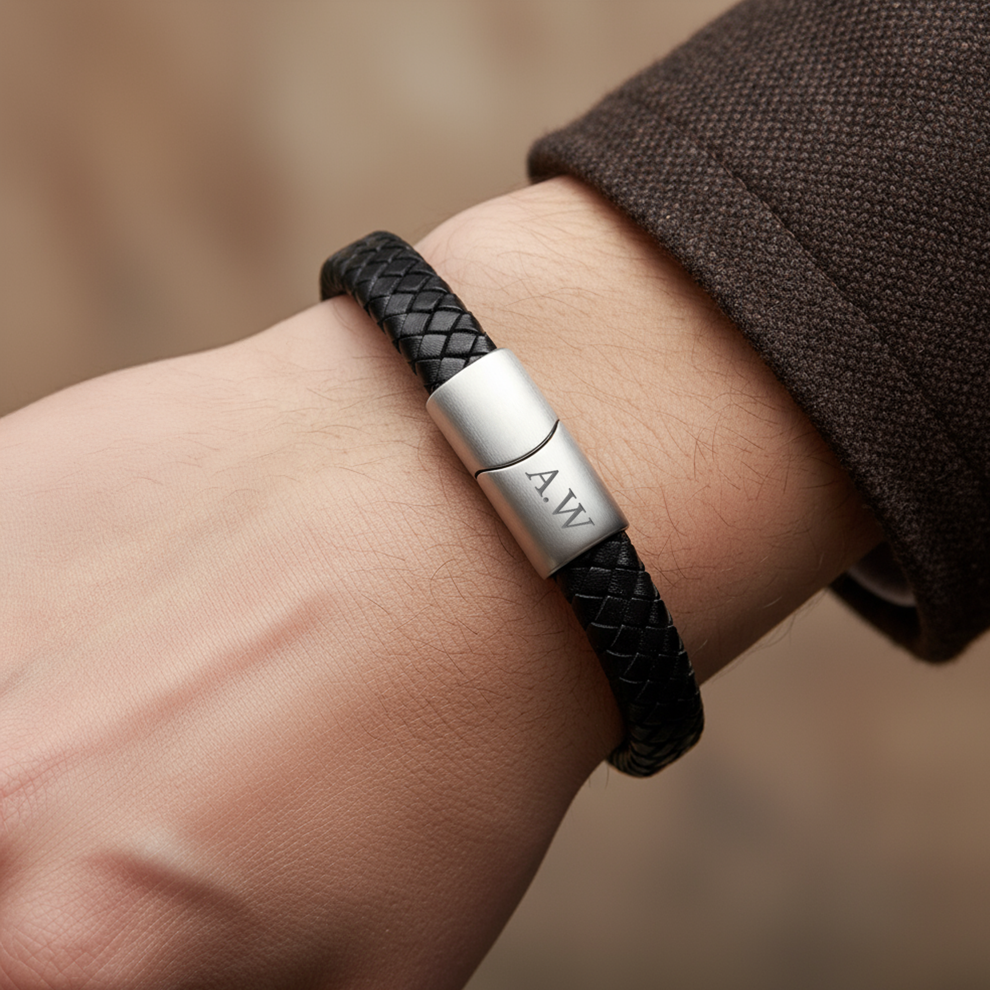 Personlig flettet læderarmbånd til mænd