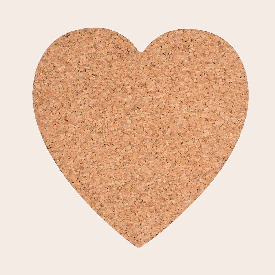 Sottobicchieri Sottobicchiere personalizzato a forma di cuore in sughero, perfetto per mantenere intatta qualsiasi superficie.