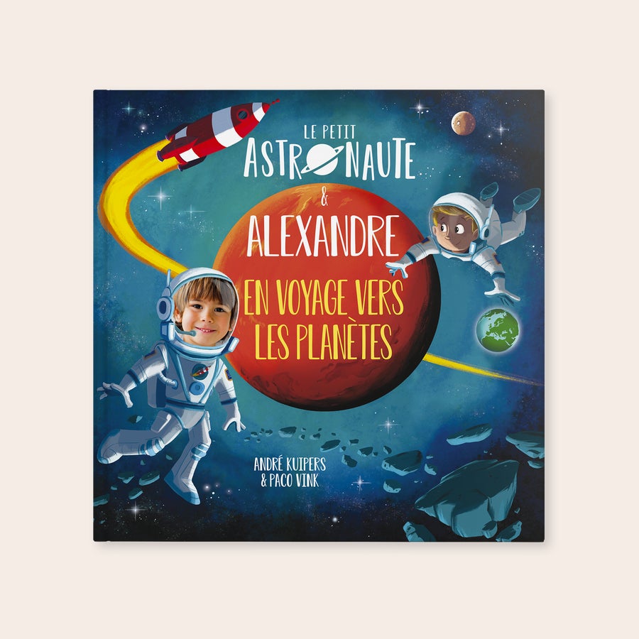Le Petit Astronaute - Livre personnalisé Le Petit Astronaute - Livre personnalisé (XXL) avec une photo intégrée et le prénom du lecteur enfant.