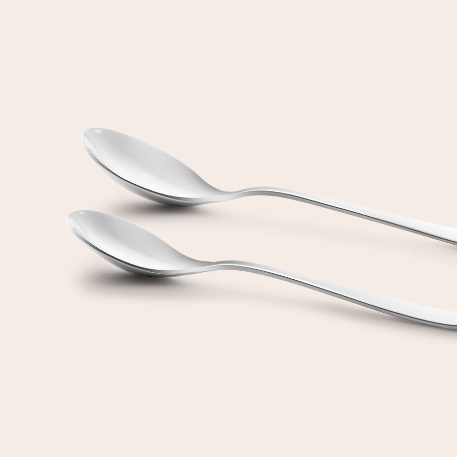 Set de tacâmuri gravate pentru copii Set argintiu de tacâmuri personalizate cu nume, gravat, pentru copii. Surpinde-l pe cel mic cu propriul set de tacâmuri personalizate!