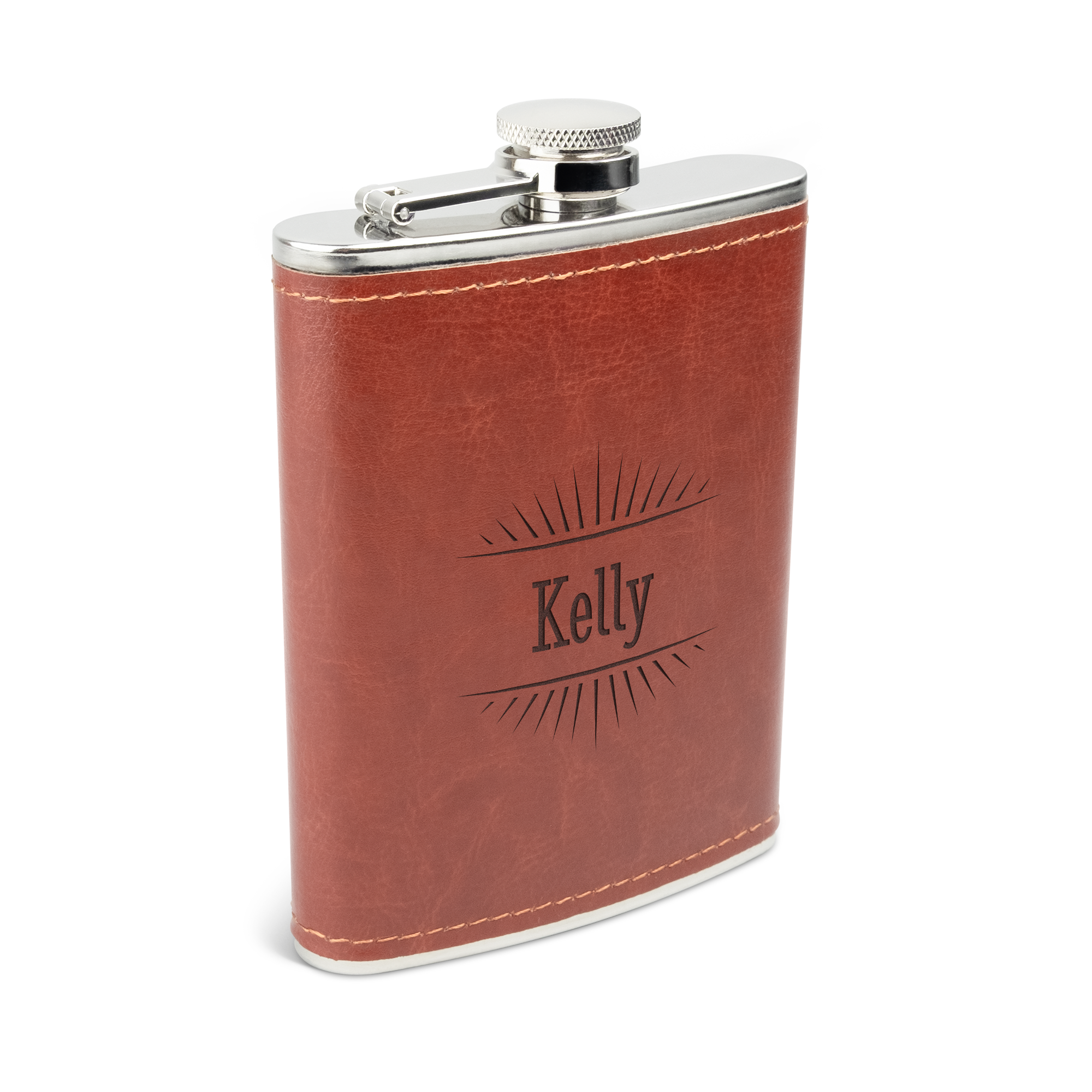 Flasque personnalisée en cuir marron avec le prénom Kelly gravé, idéale pour un amateur de whisky