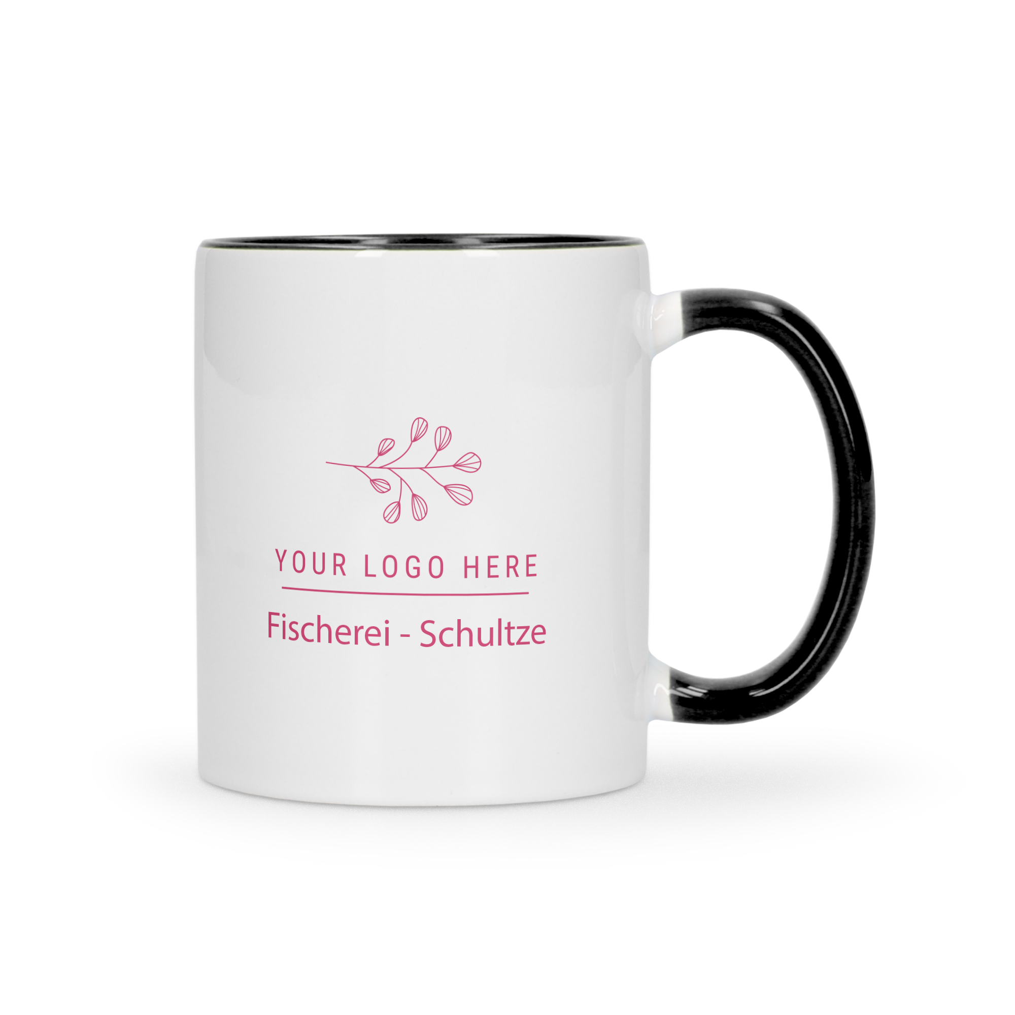 Weiße Tasse mit schwarzem Henkel und Rand, bedruckt mit "Your Logo Here" und "Fischerei - Schultze". Eine Tasse Kaffee oder Tee schmeckt noch besser aus einer Tasse mit Foto.