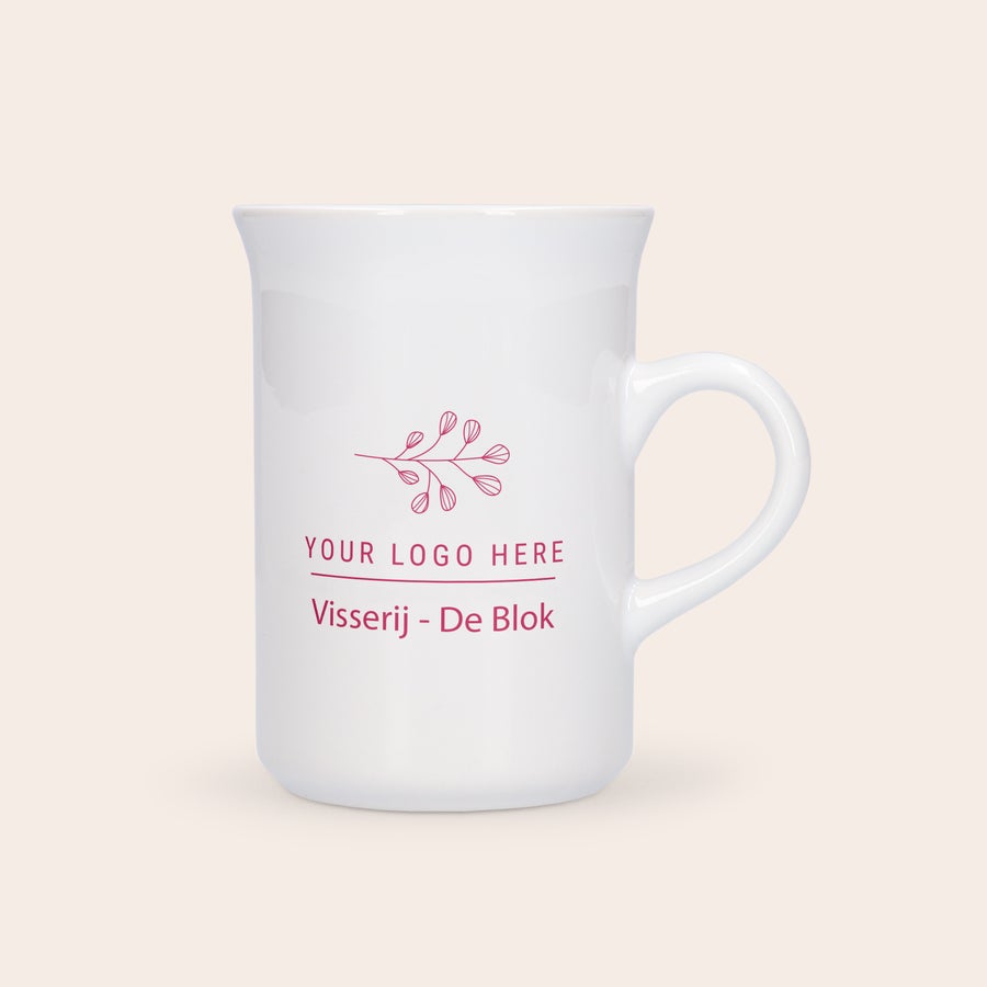 Thee mok Witte kelkvormige mok bedrukt met een roze takjesillustratie, de tekst Your Logo Here en Visserij De Blok