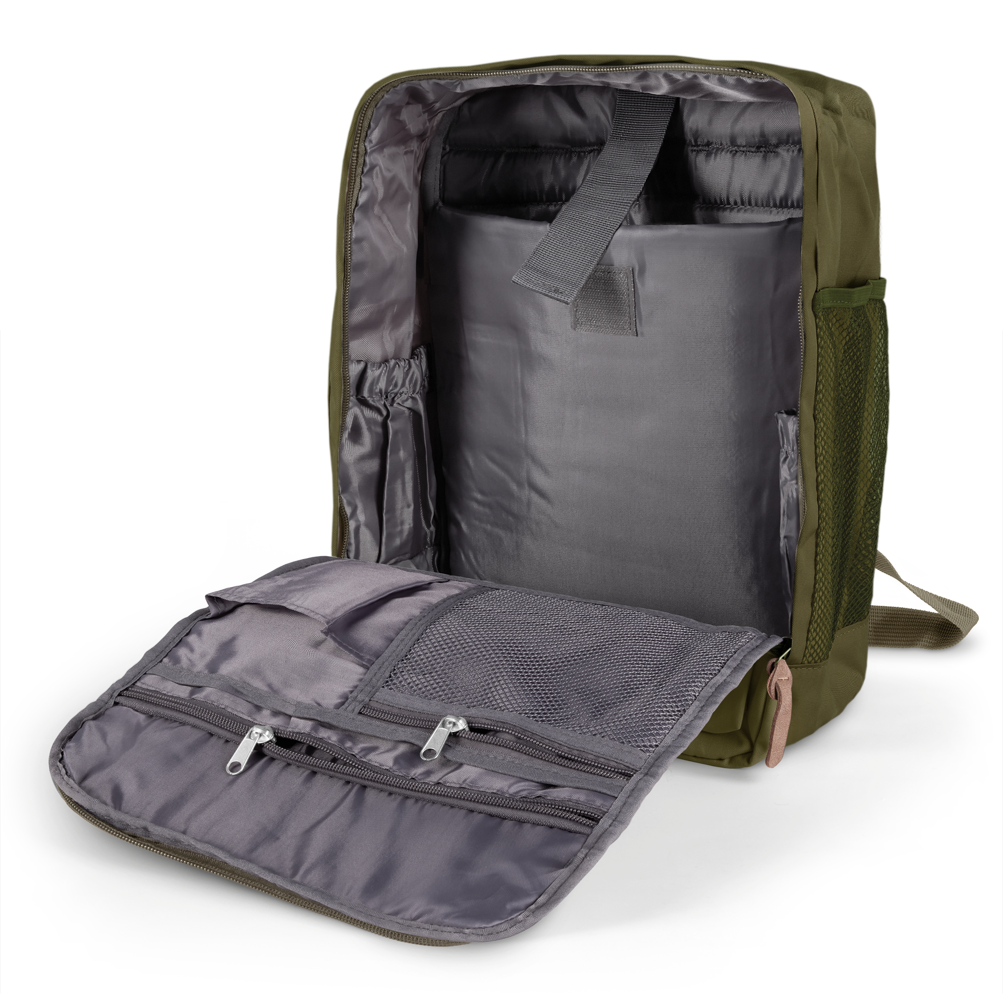 Mochila verde abierta con cremalleras, bolsillos internos y externos, y un compartimento para portátil, personalizable con nombre.