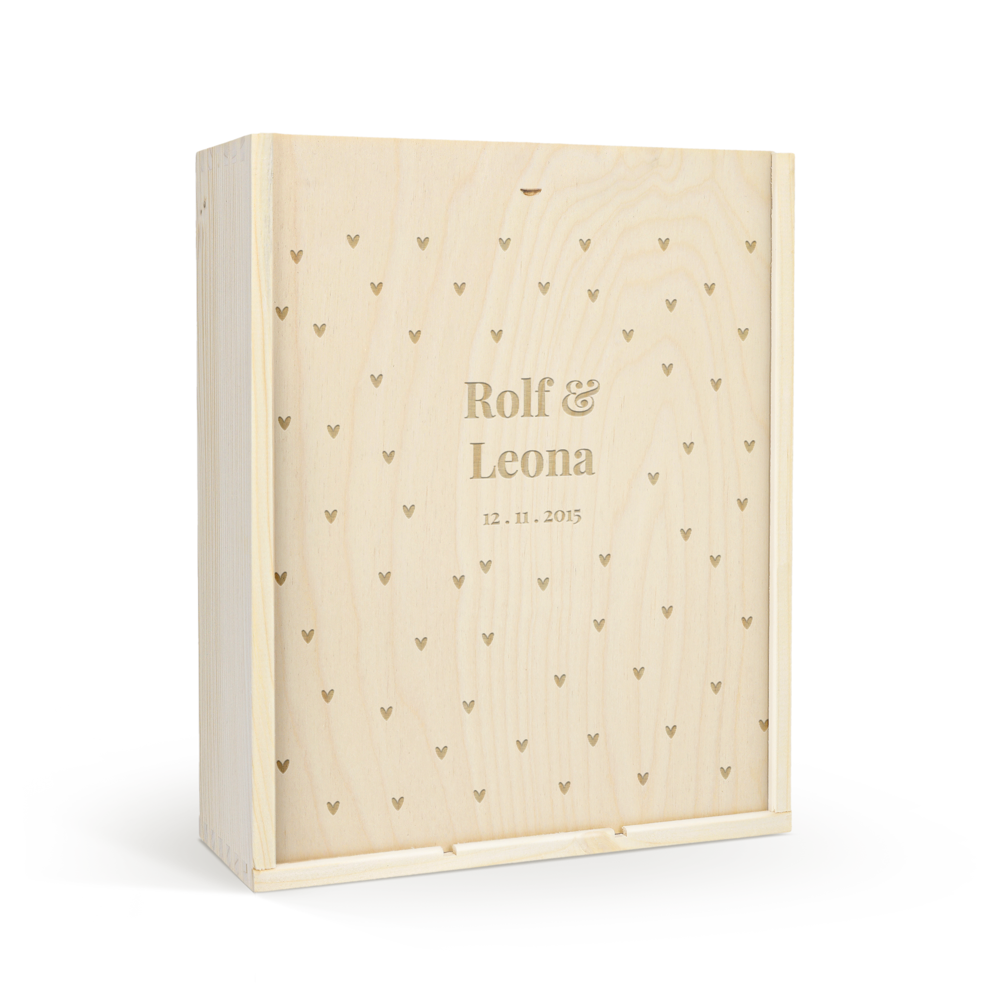 Luksus vin gave sæt med indgraveret trælåg, personaliseret med navnene Rolf & Leona og datoen 12.11.2015, omgivet af hjerter.