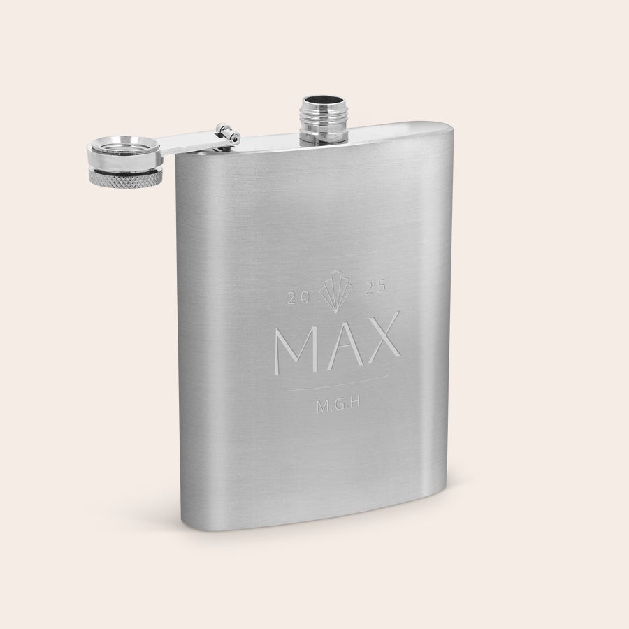 Engraved hip flask Engraved hip flask