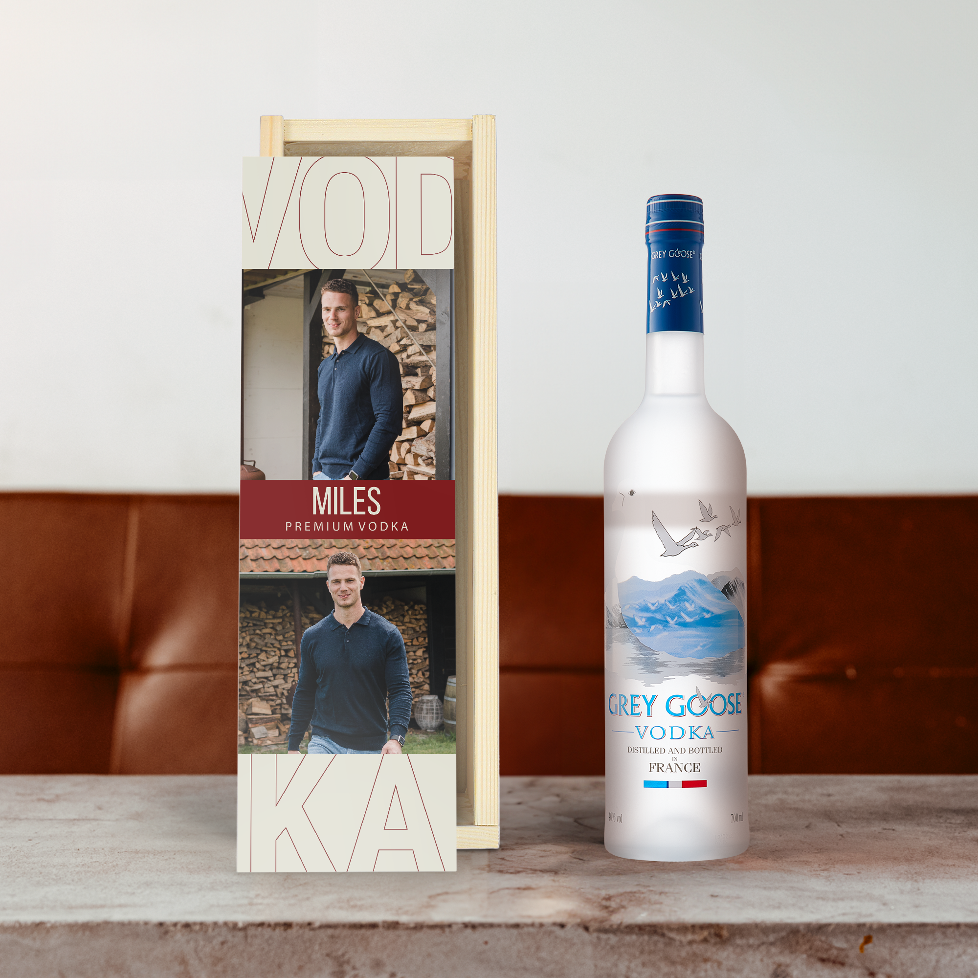 Unikatowa wódka Grey Goose w drewnianej skrzynce z nadrukowanym zdjęciem i tekstem