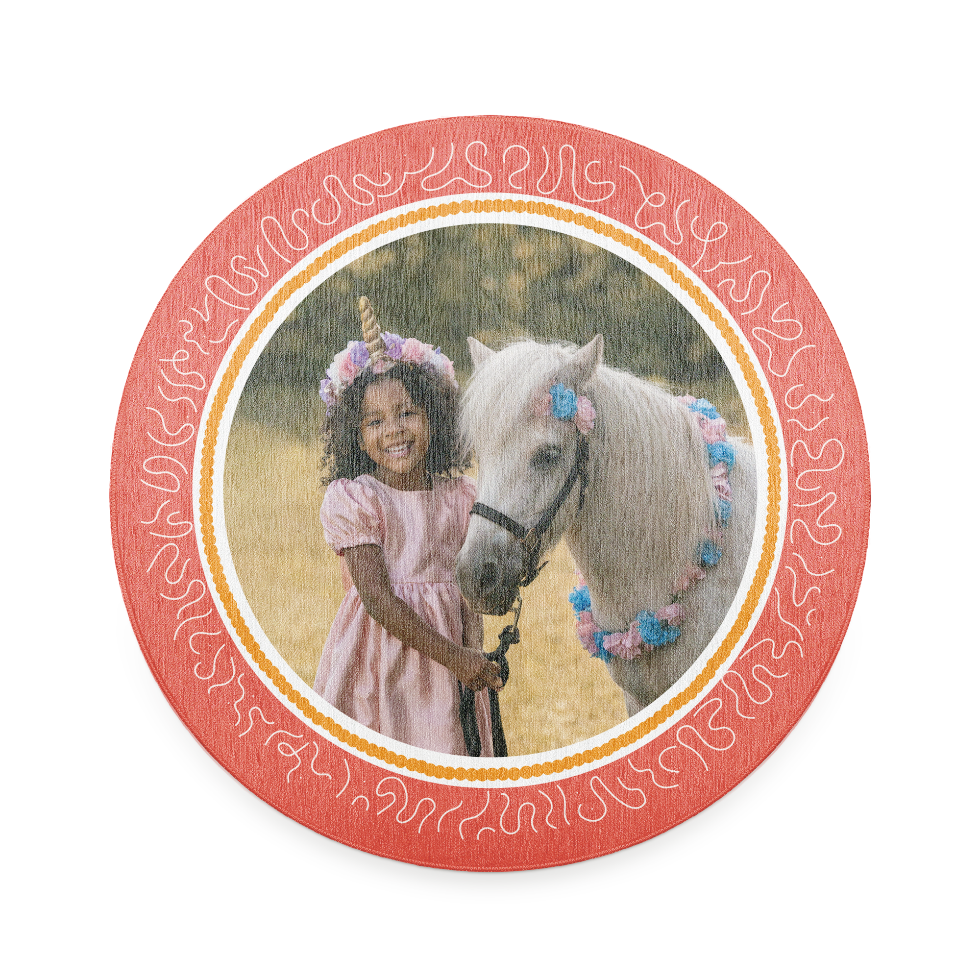 Tapis de jeu personnalisé avec photo imprimée dune petite fille et dun poney licorne.