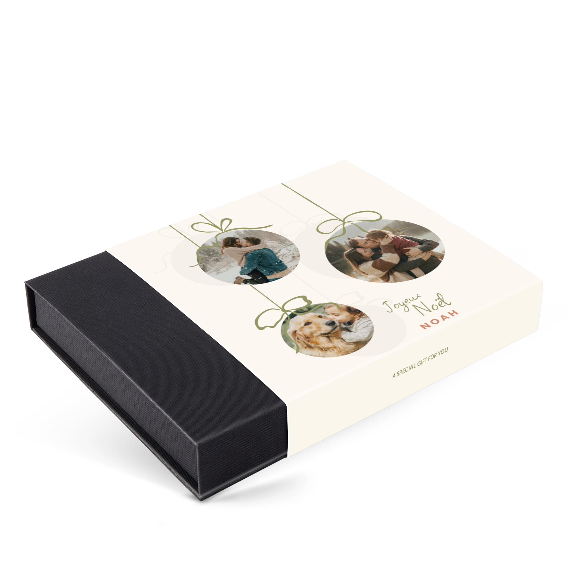 Un luxueux coffret cadeau de chocolats à personnaliser, imprimé avec trois photos et le texte Joyeux Noël Noah.