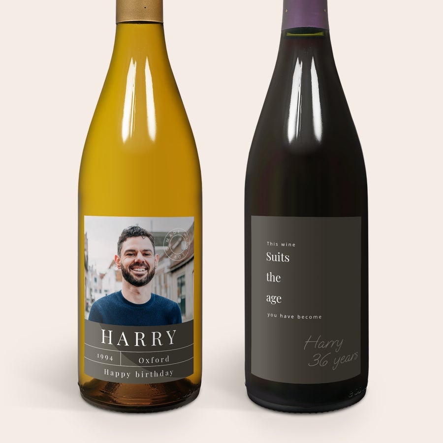Personalizowane wina Salentein Pinot Noir & Chardonnay Dwie butelki wina Salentein z osobistą etykietką, z własnym zdjęciem i tekstem, takie jak imię Harry