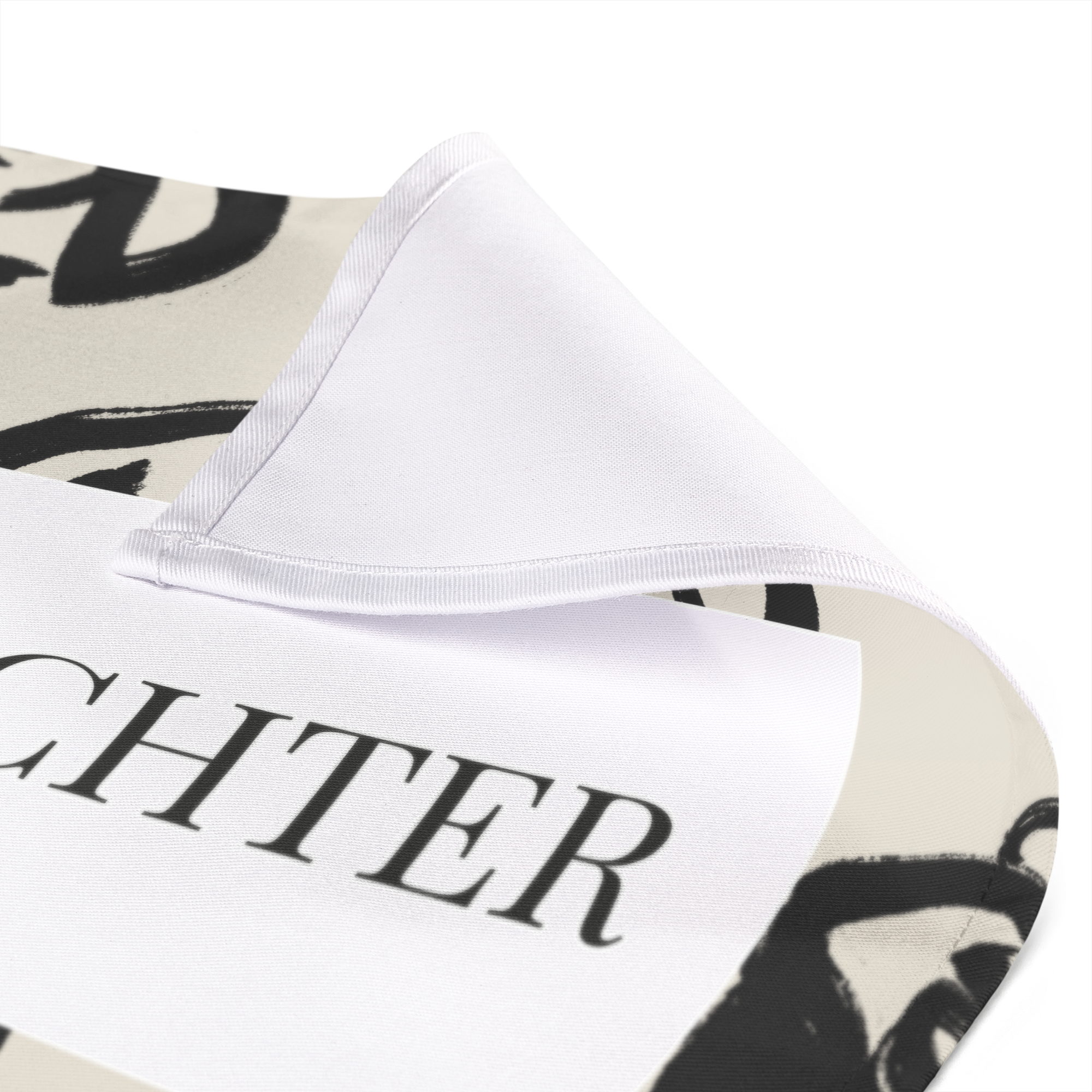 Personalisierte Servietten mit aufgedrucktem schwarzen Muster und dem Namen Richter.