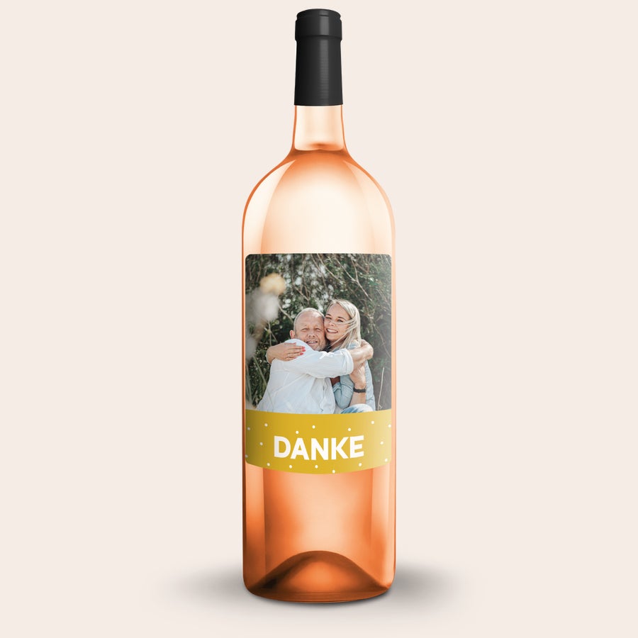 Aix Rosé Wein personalisieren AIX Rosé Wein mit Foto eines Paares und Aufschrift "DANKE" auf personalisiertem Etikett bedruckt