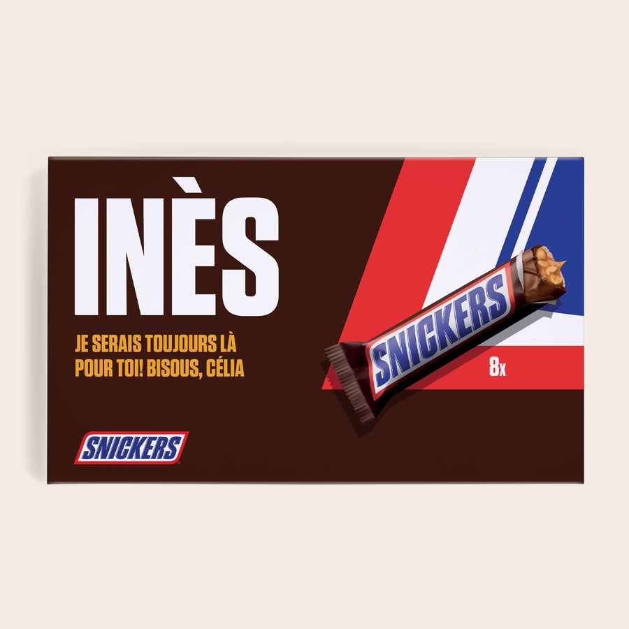 Coffret cadeau de barres chocolat personnalisées Coffret cadeau Snickers personnalisé marron avec le prénom Inès et le message Je serais toujours là pour toi Bisous Célia imprimés
