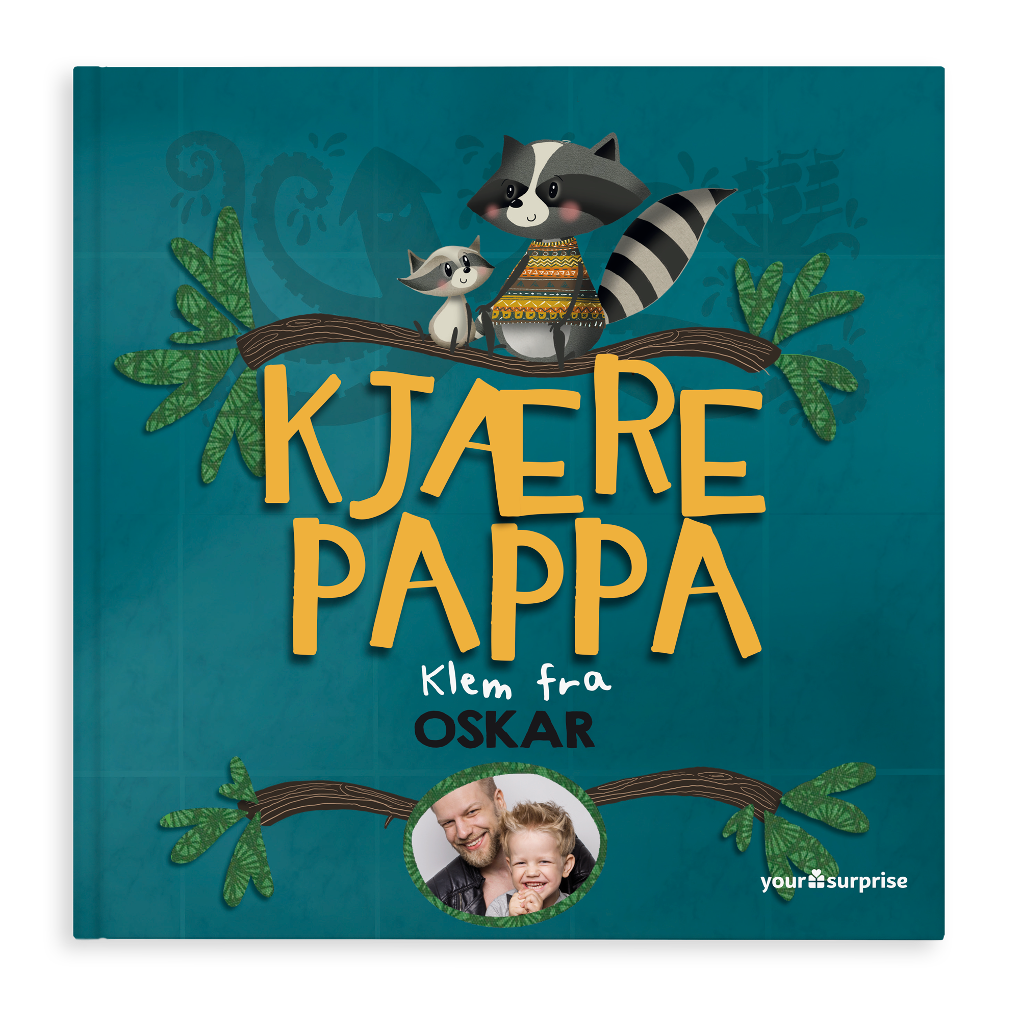 Personlig "Kjære Pappa"-bok med illustrasjon av vaskebjørner og tilpasset bilde av far og barn.