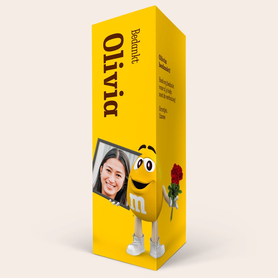 Gepersonaliseerd M&M's cadeaupakket Gepersonaliseerd M&M's cadeaupakket, bedrukt met de naam Olivia, foto en tekst