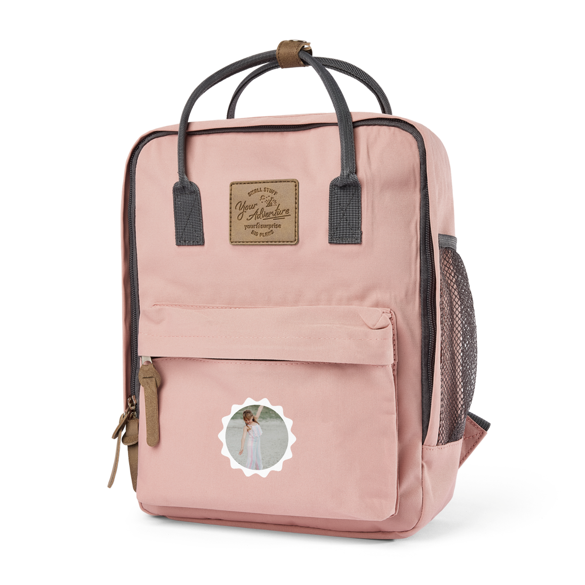 Mochila infantil personalizada rosa com fotografia impressa de uma menina loira num círculo