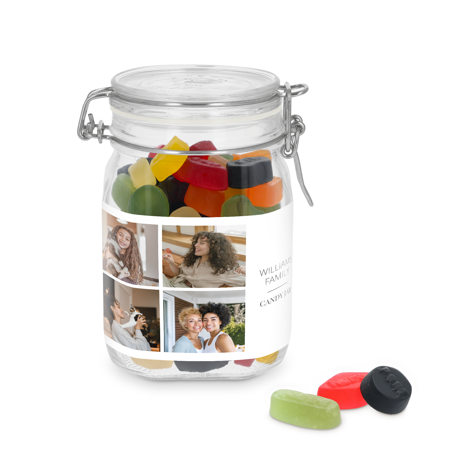 Tarro de dulces personalizado con gominolas de vino, con pegatina impresa con fotos familiares y texto "Williams Family Candy Jar"