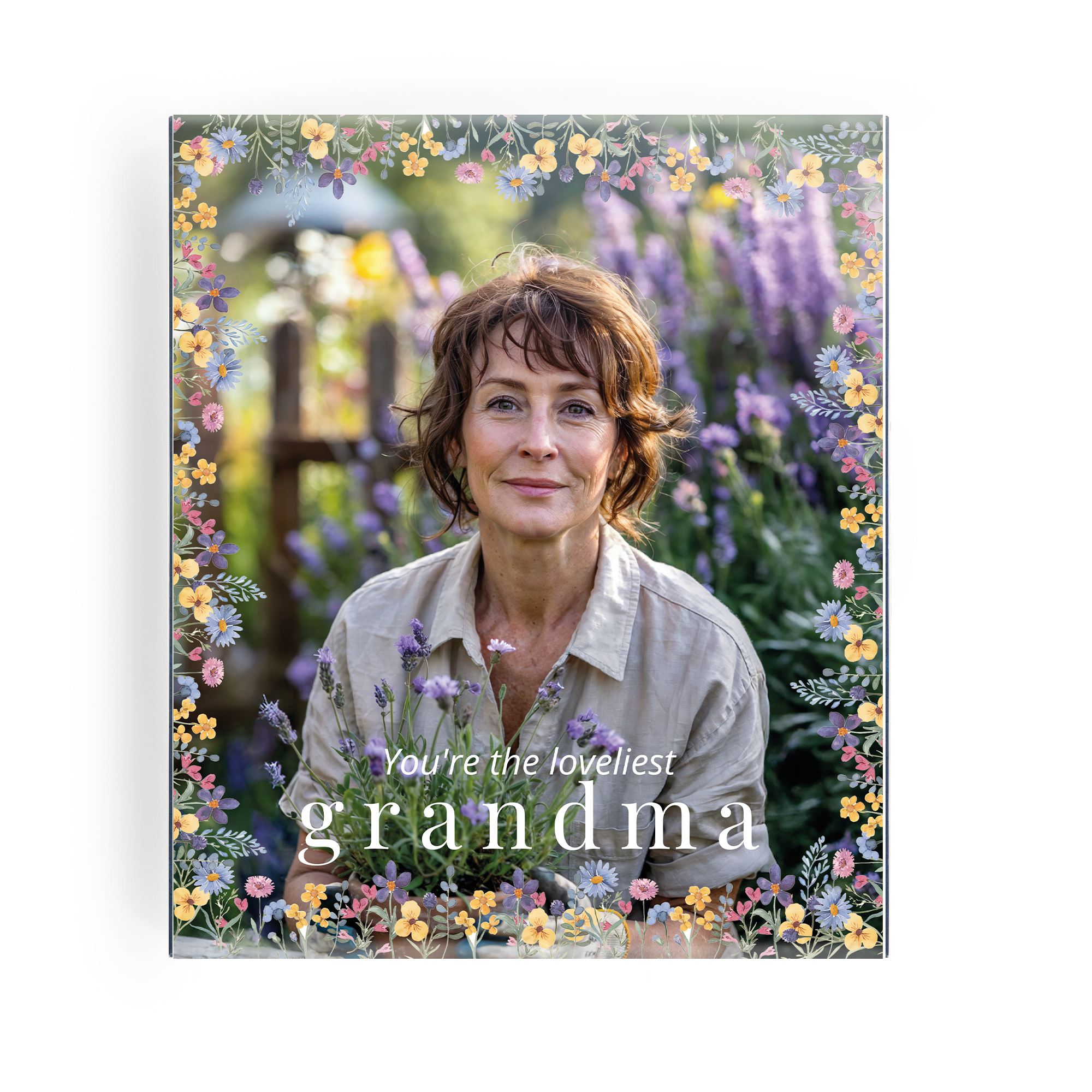 O Teu Refúgio Personalizado para Chá Aguarda: caixa de chá com foto impressa e o texto You're the loveliest grandma