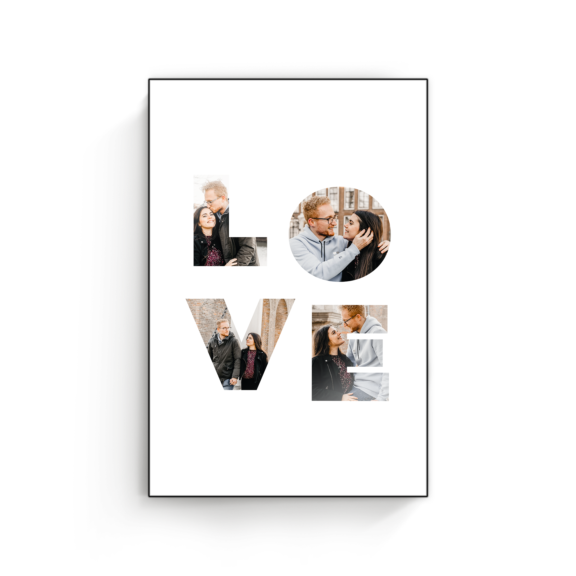 Tableau ChromaLuxe en bois personnalisé avec des photos formant le mot LOVE imprimées sur votre plus belle photo