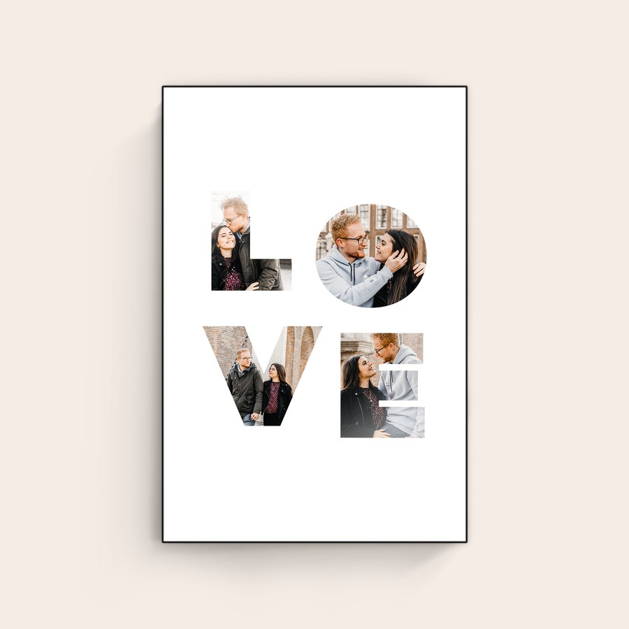 Photo sur bois Tableau ChromaLuxe en bois personnalisé avec des photos formant le mot LOVE imprimées sur votre plus belle photo
