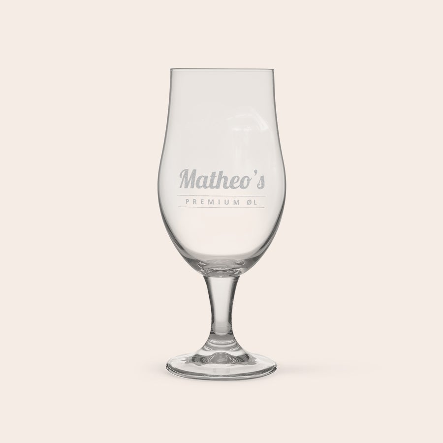 Ølglas til Special Øl Elegant ølglas graveret med navnet Matheo's og teksten Premium Øl. Overrask dine kære med et indgraveret ølglas.