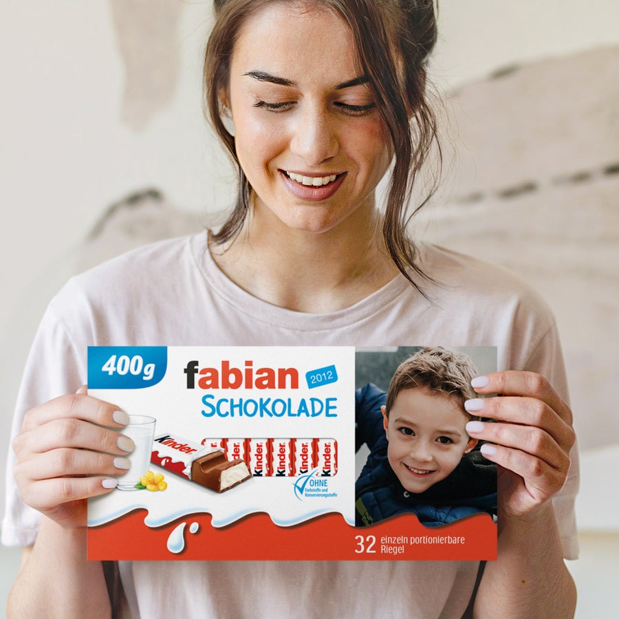 Mega kinder Schokolade mit Foto und Namen Personalisierte Mega kinder Schokolade mit Foto und Namen 400 Gramm, bedruckt mit Jungenfoto und Fabian