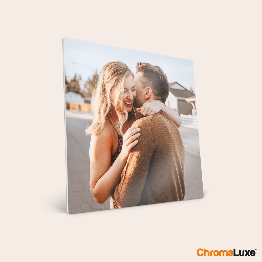 Aluminium fotoramme ChromaLuxe aluminiumsramme med trykt bilde av et par, gjør bildene dine om til et kunstverk.