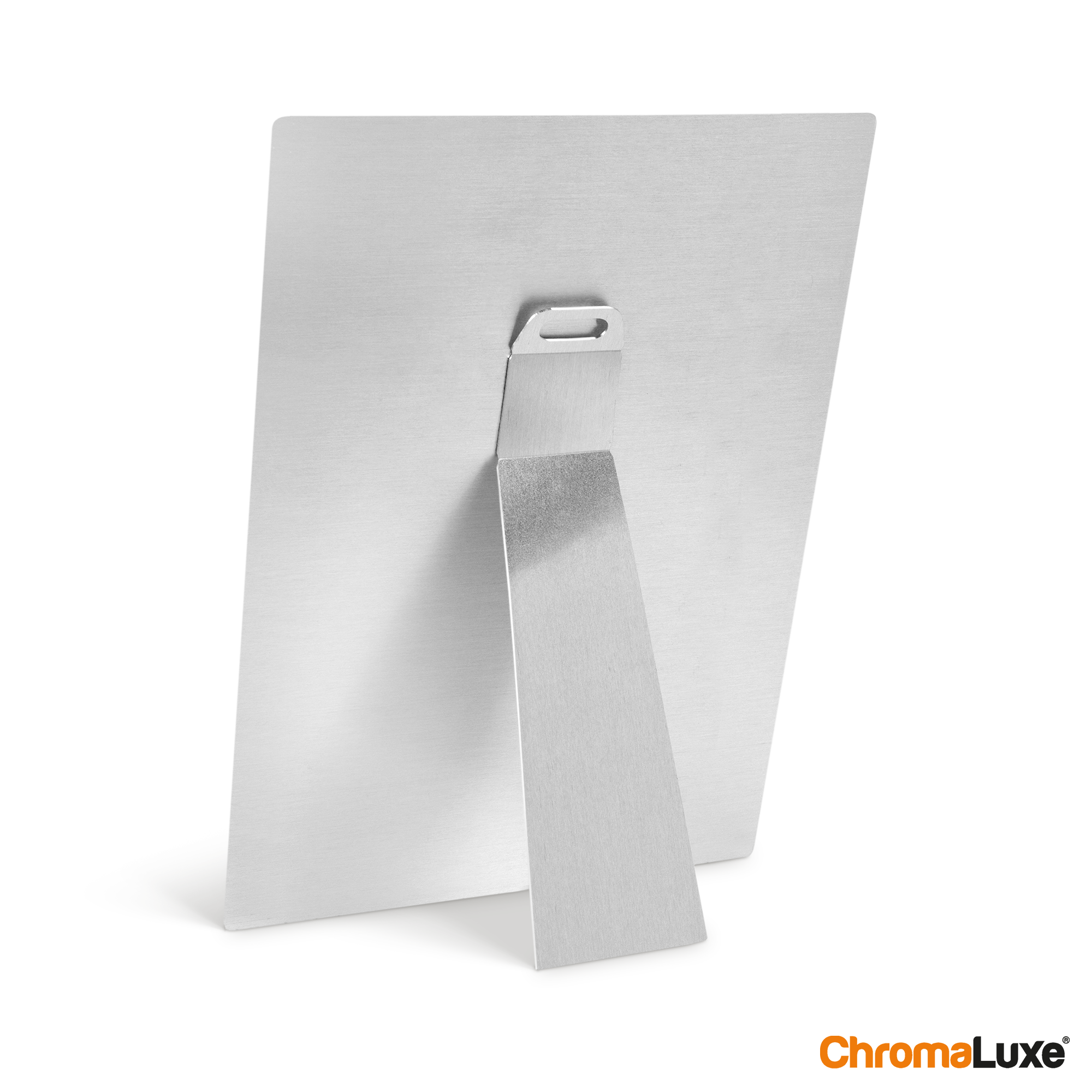 Bagside af ChromaLuxe aluminium fotoramme med integreret stativ til at vise dine billeder flot frem.