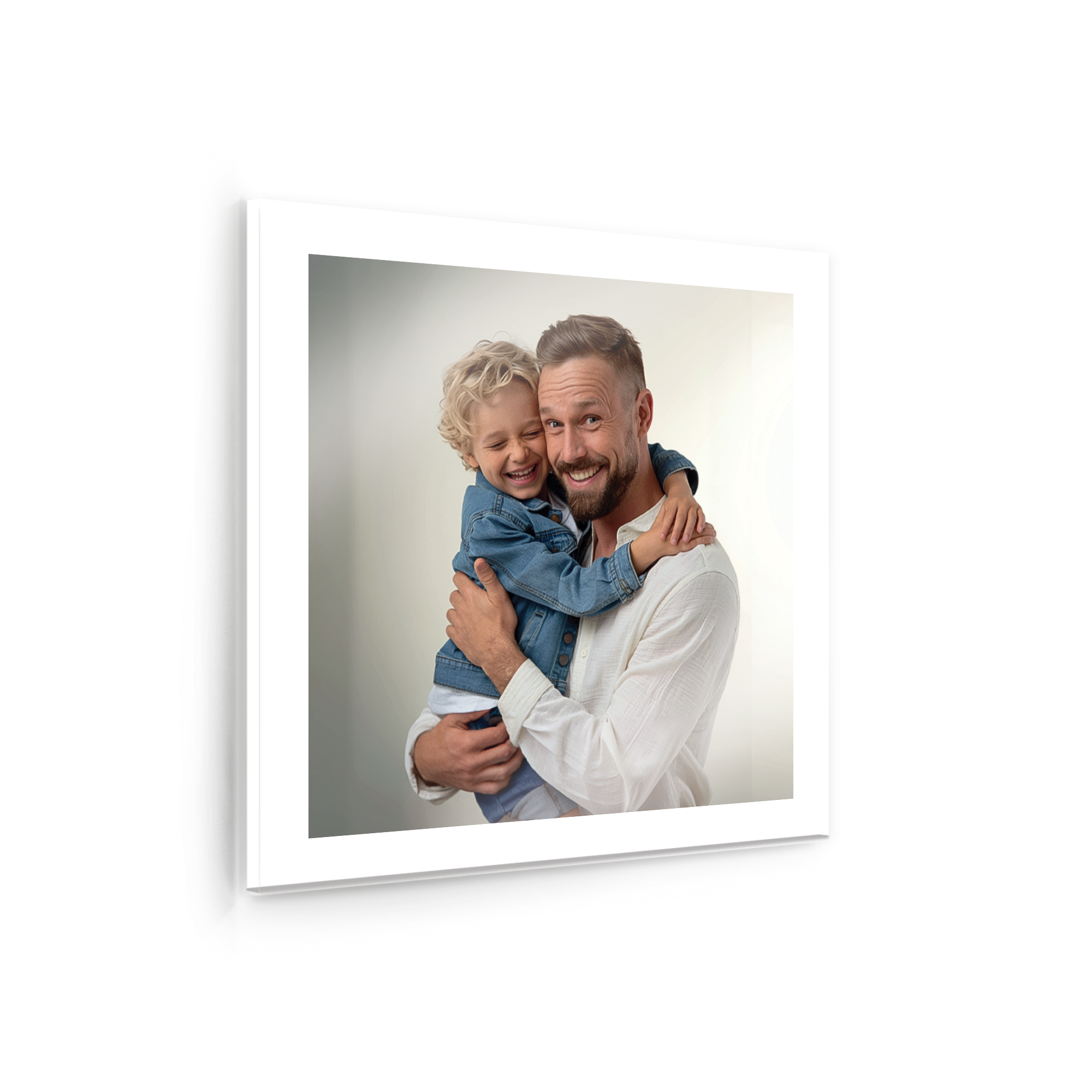 Foto op plexiglas met lachende vader en zoon, afgedrukt als persoonlijke herinnering