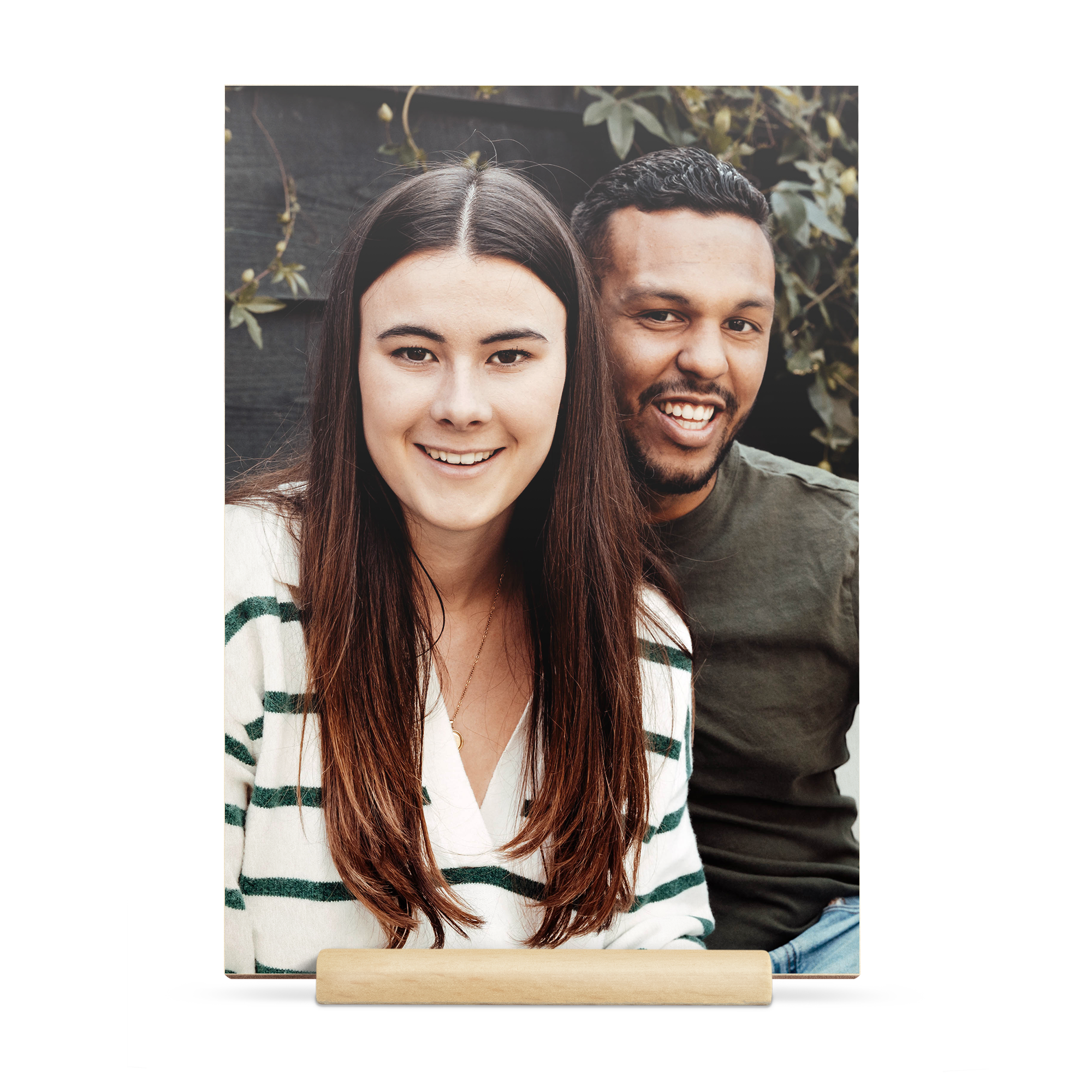 Carte de lemn personalizată cu fotografia unui cuplu, imprimată color. Surprindeți-vă Valentine-ul.