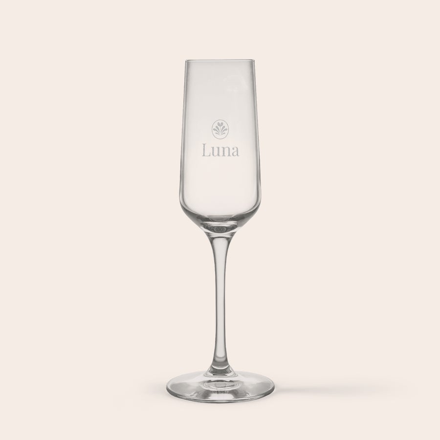 Copas de champán grabadas Copa de champán de cristal personalizada, grabada con el nombre "Luna" y un diseño floral.