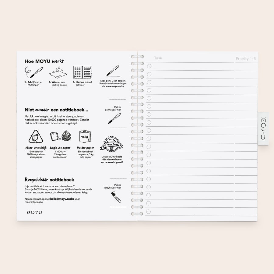 Uitwisbaar notitieboek MOYU personaliseren Wit MOYU uitwisbaar notitieboek met zwarte spiraal en instructies over gebruik