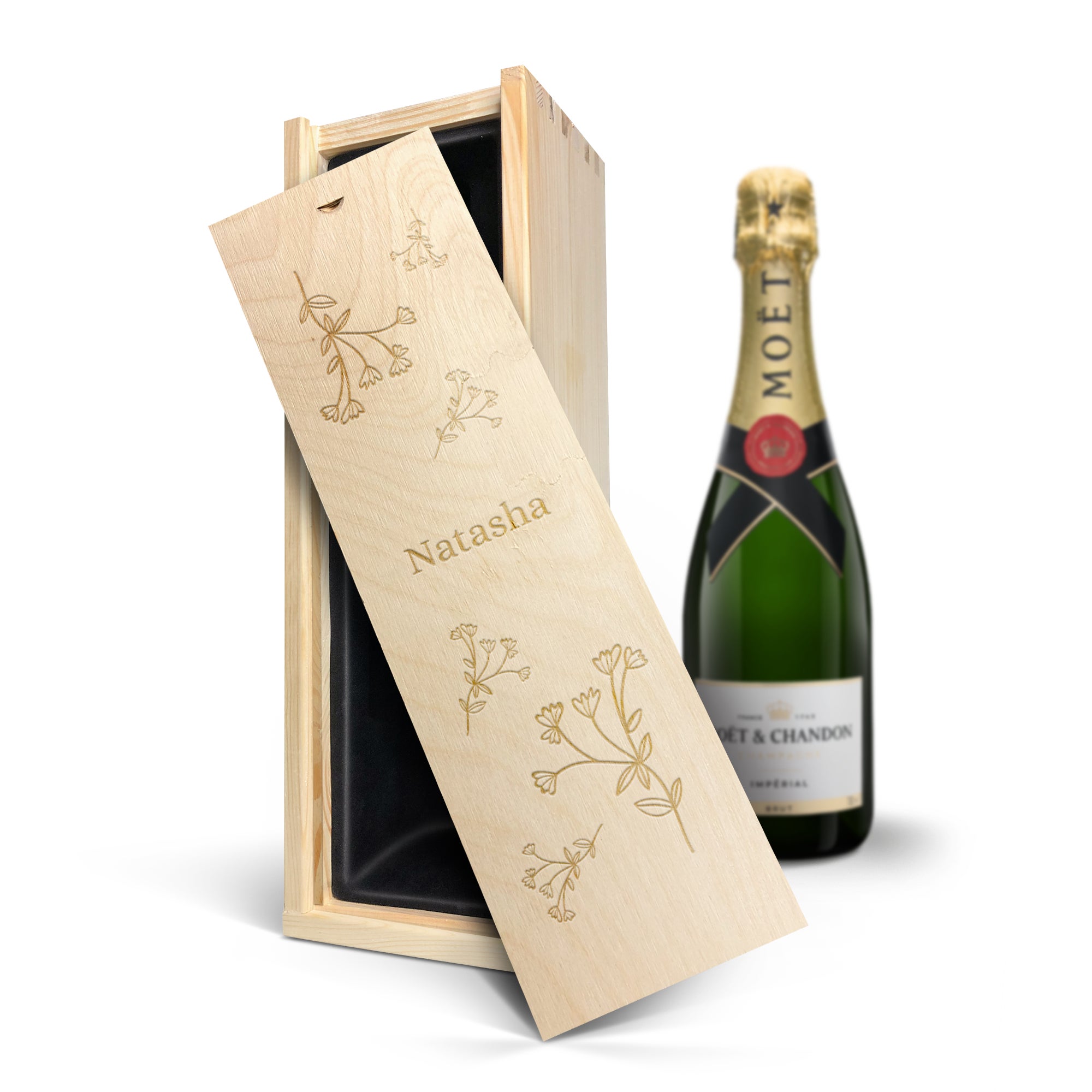 Personalised champagne gift - Moet & Chandon (750 ml) - Engraved wooden case