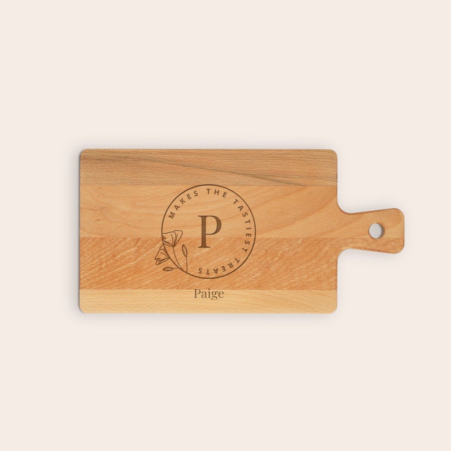 Platou din lemn gravat Platou de lemn personalizat pentru gustări, gravat cu un monogram, motiv floral și numele Paige