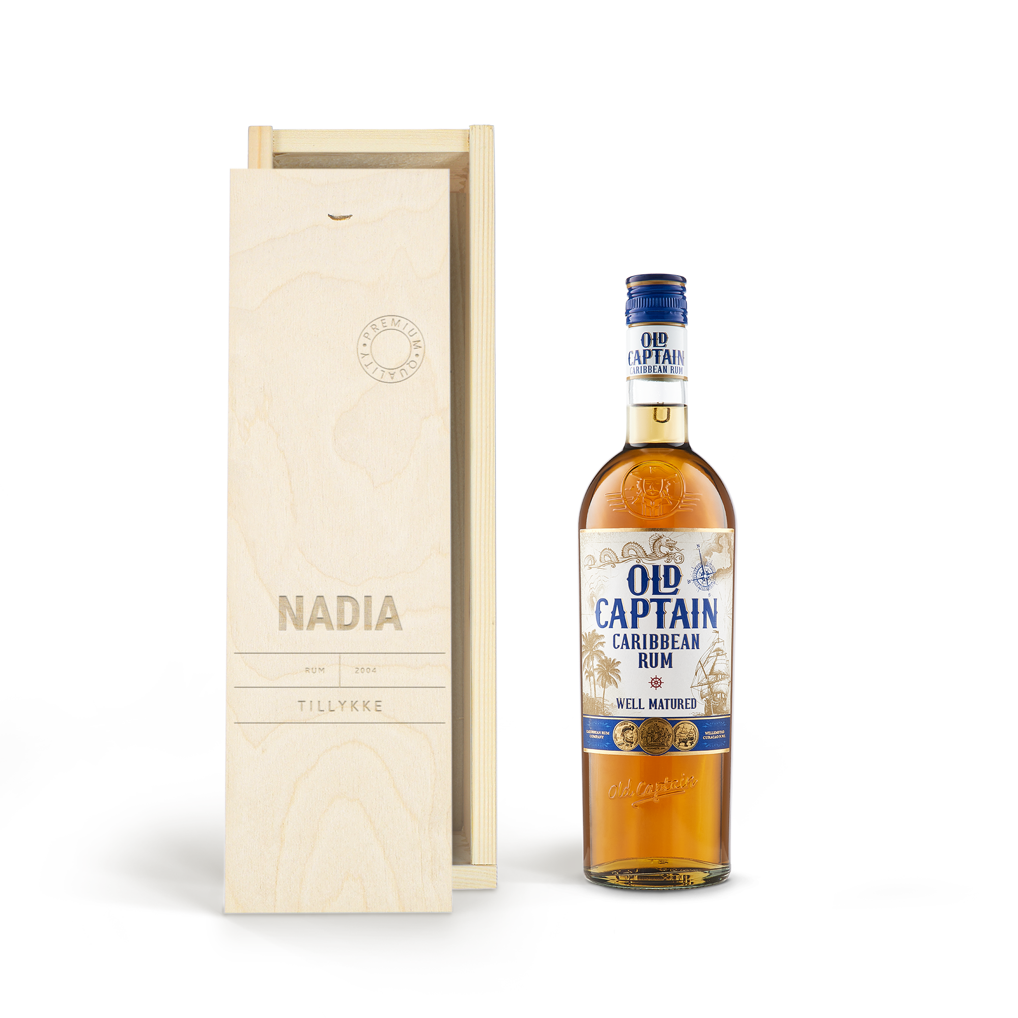 Old Captain Brown Rum flaske i personaliseret trækasse, graveret med navnet "NADIA" og "TILLYKKE".